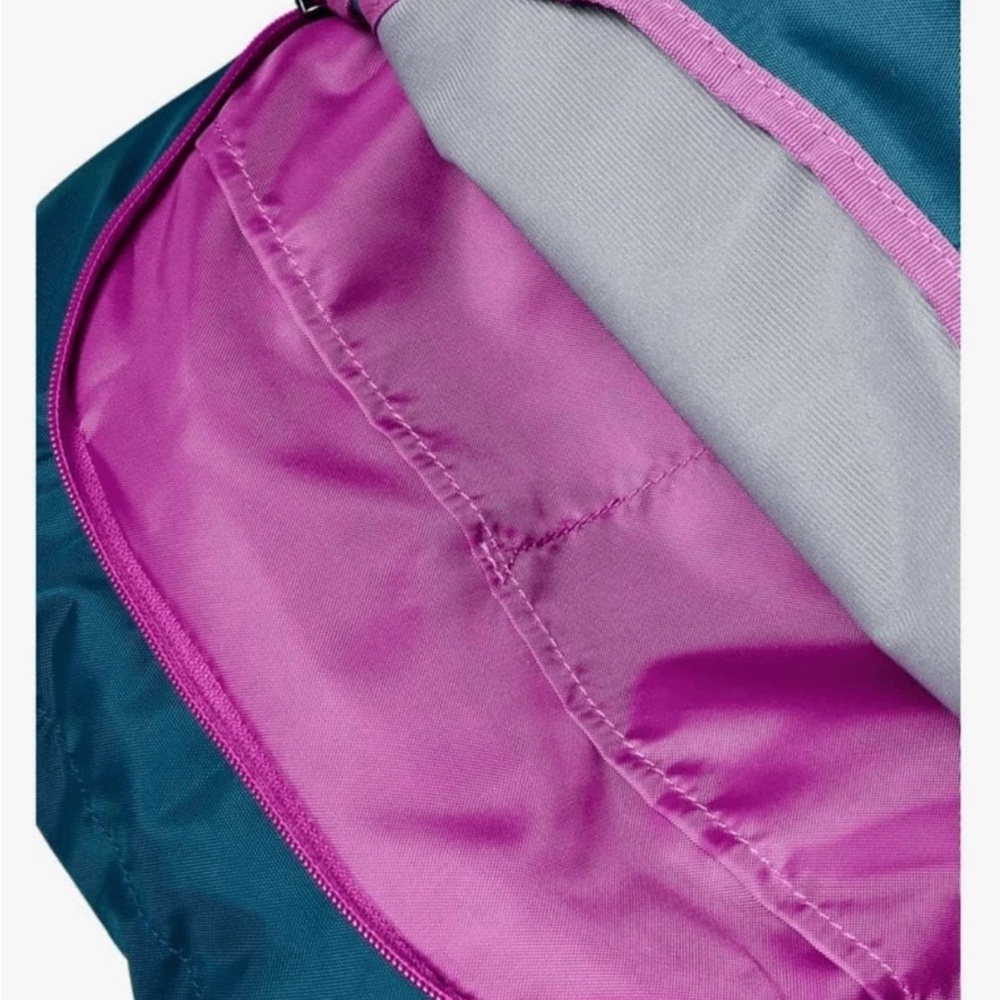 Under Armour Drawstring Backpack NWT - image 6